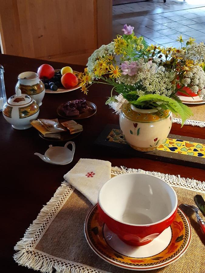 Chez Mialaret Bed & Breakfast Tourniac Екстериор снимка